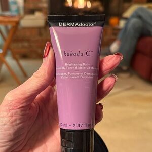 DERMAdoctor Kakadu C Daily Cleanser - Lavender